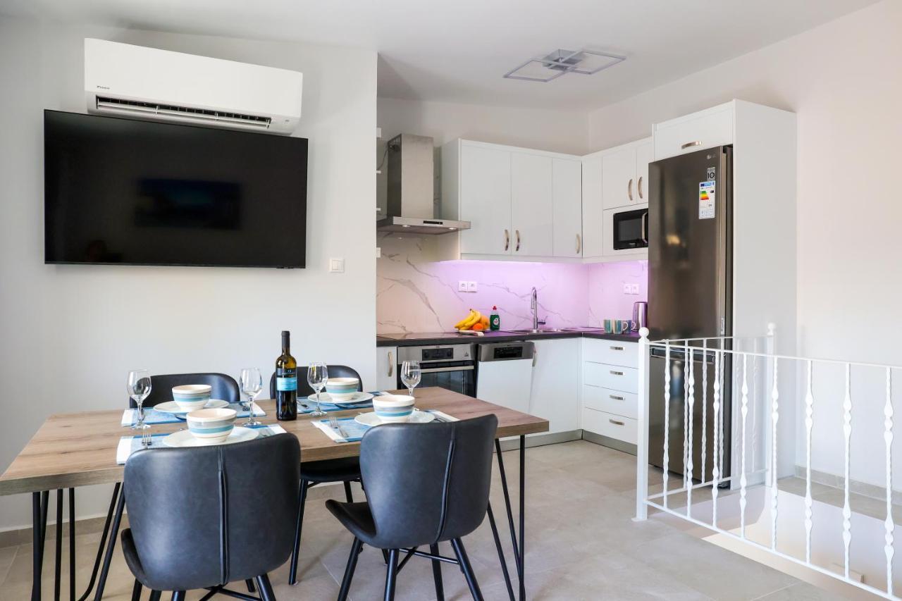 Axs First Floor Apartment Aegina Town Εξωτερικό φωτογραφία