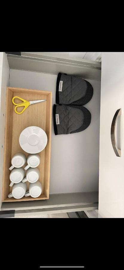 Axs First Floor Apartment Aegina Town Εξωτερικό φωτογραφία