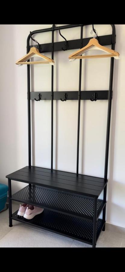 Axs First Floor Apartment Aegina Town Εξωτερικό φωτογραφία